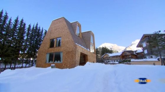© 2025 Aqua Bad Cortina