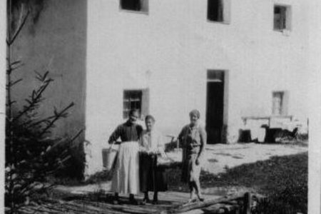 Aqua Bad Cortina - Curtina 1315: mineral water and historic baths
