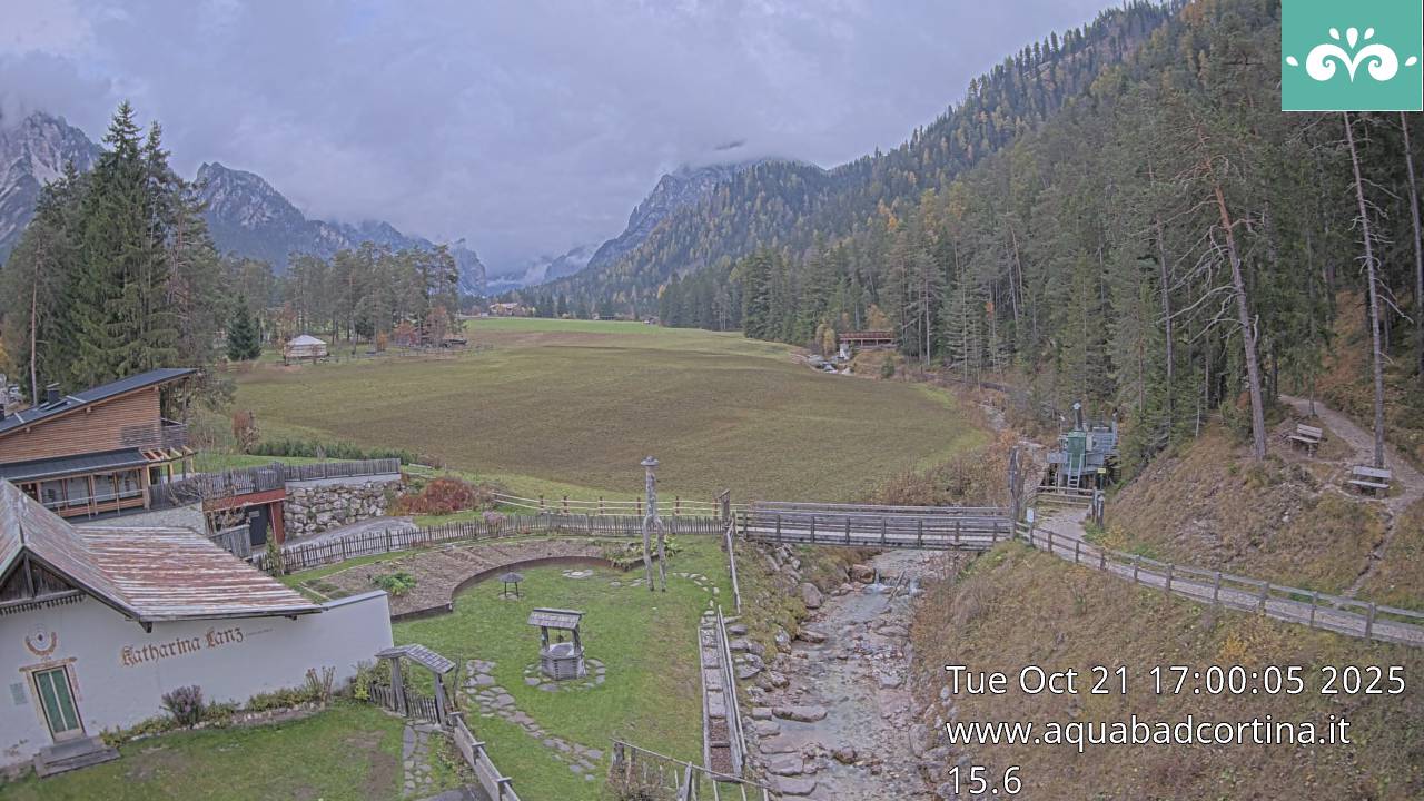immagine della webcam nei dintorni di La Villa: webcam San Vigilio di Marebbe