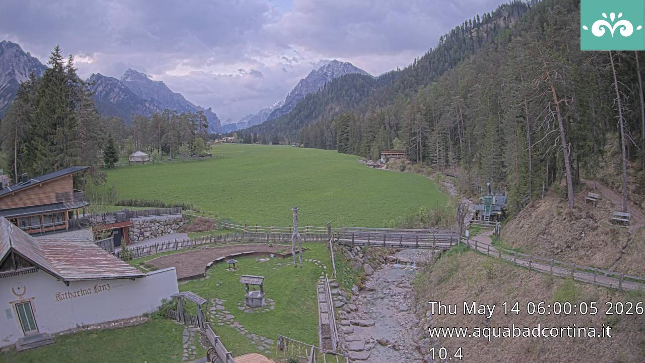 immagine della webcam nei dintorni di Selva dei Molini: webcam Marebbe
