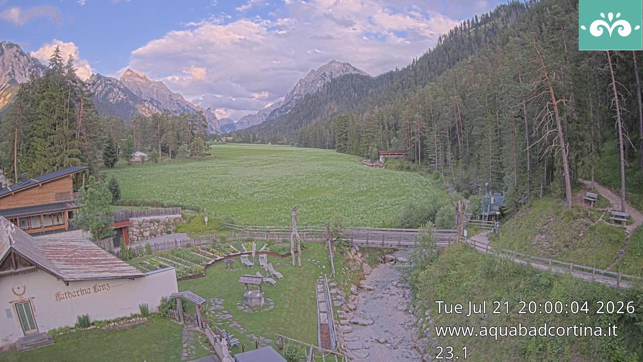 immagine della webcam nei dintorni di La Villa: webcam Marebbe
