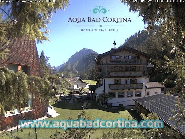 Webcam Aqua Bad Cortina – the courtyard and garden