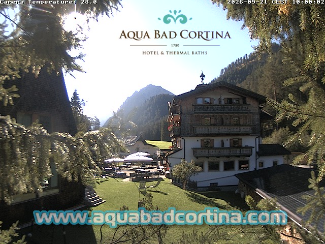 Webcam Aqua Bad Cortina – the courtyard and garden